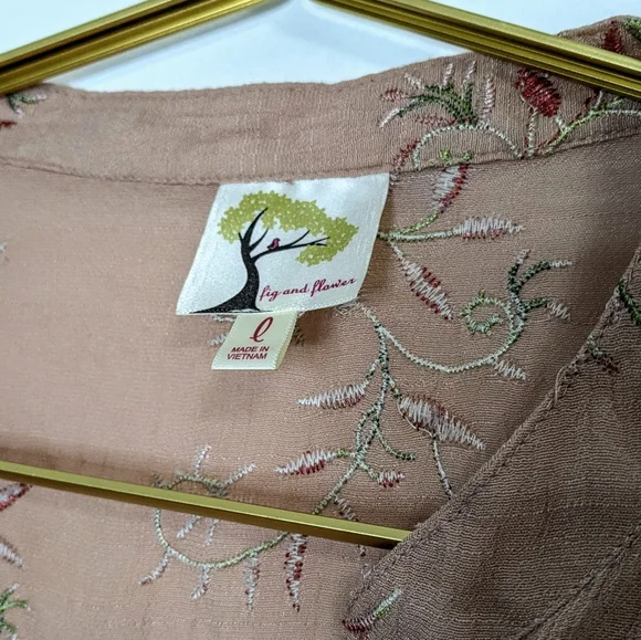 fig and flower Large Dusty Rose Floral Embroidered Long Sleeve Button Down Shirt - Picture 3 of 10